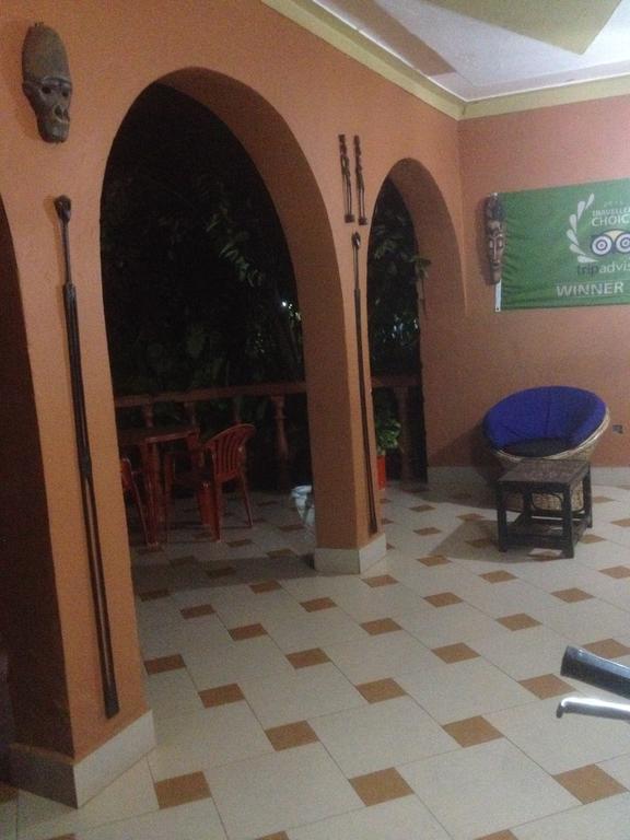 J Residence Motel Entebbe Eksteriør billede