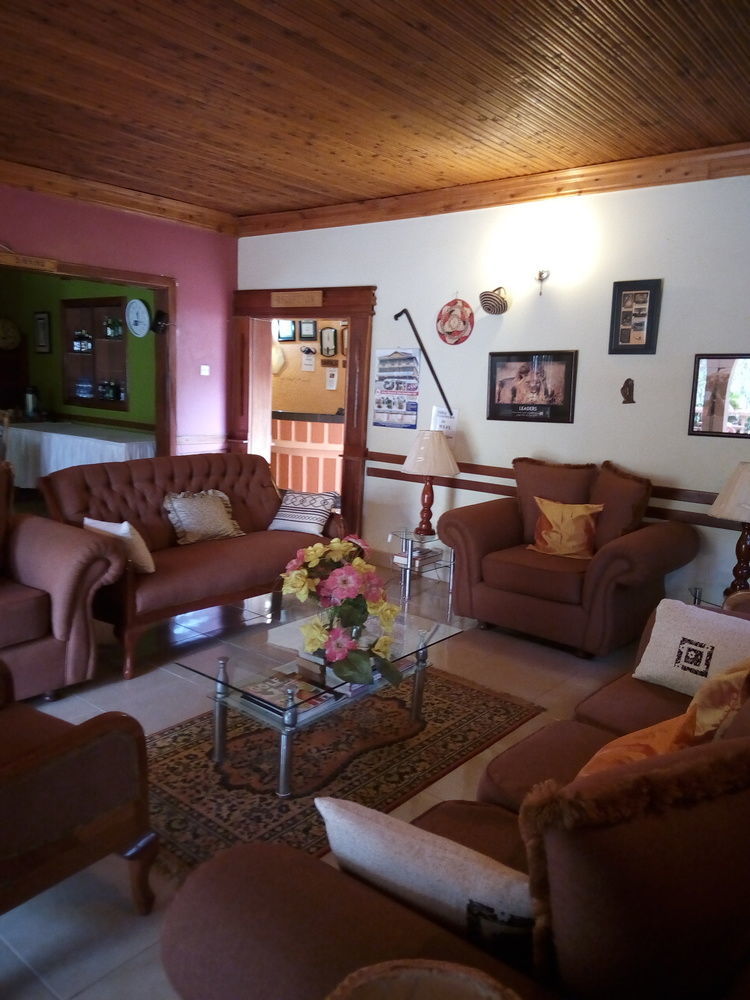 J Residence Motel Entebbe Eksteriør billede